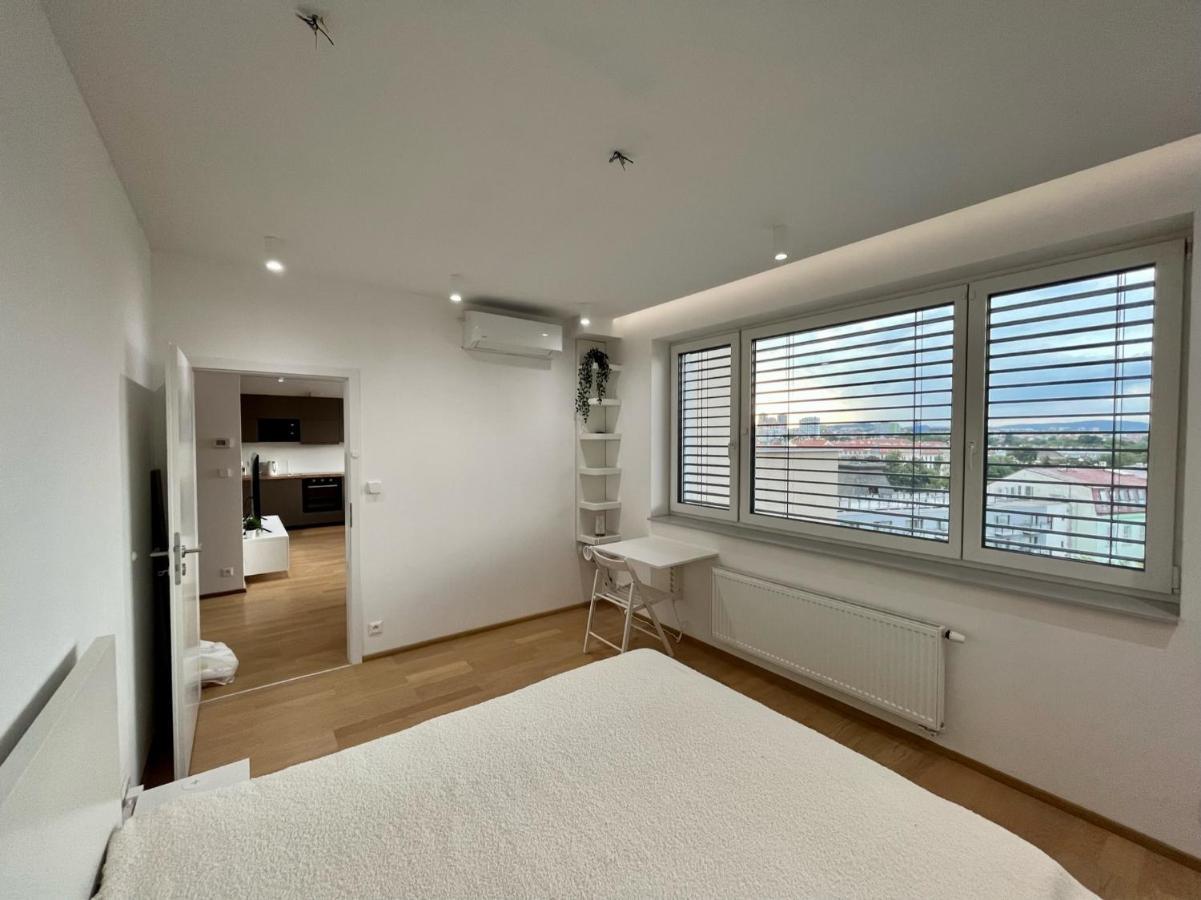 Brno City Center Apartment With Parking And A Big Terrace 외부 사진